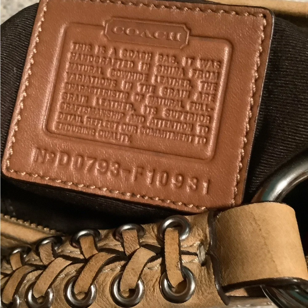 Coach Y2K Vintage Leather & silver grommet/stud Mini bag. #D0793-F10931 EUC! - Picture 6 of 8